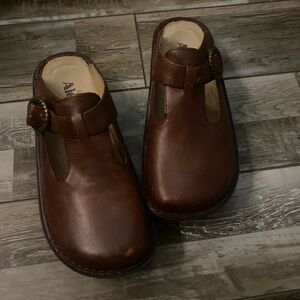 Alegria leather platforms